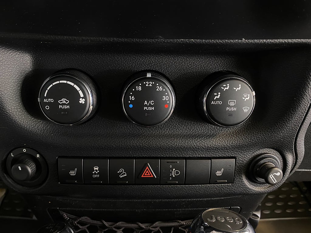 Car Image car-177736-ecbdfc16747fae26f427274eb052bf99