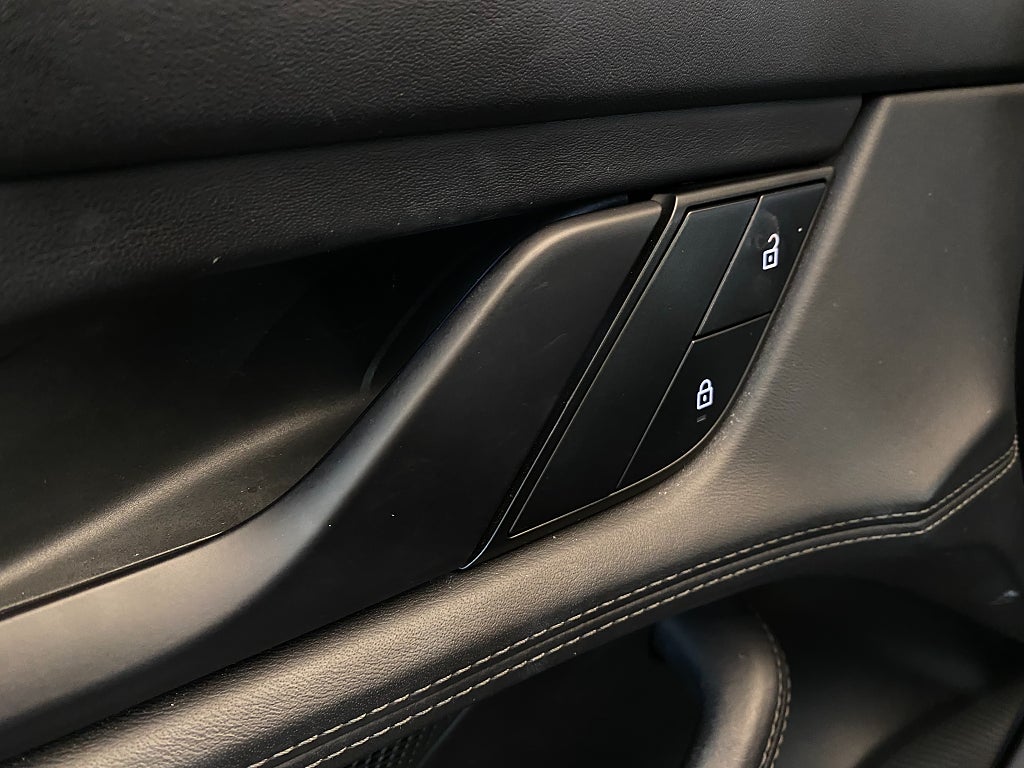 Car Image car-178071-04708447dfdae5293c12f42cfa496d70