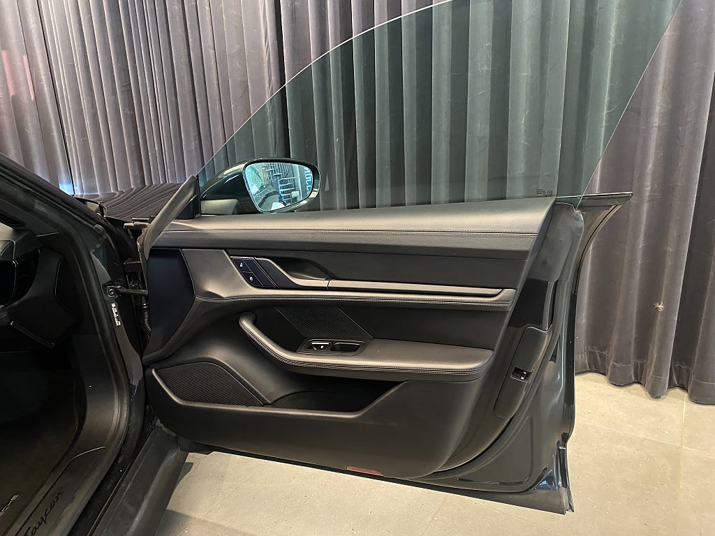 Car Image car-178071-bb6aaf2380b6b5612e4266146fc257e1
