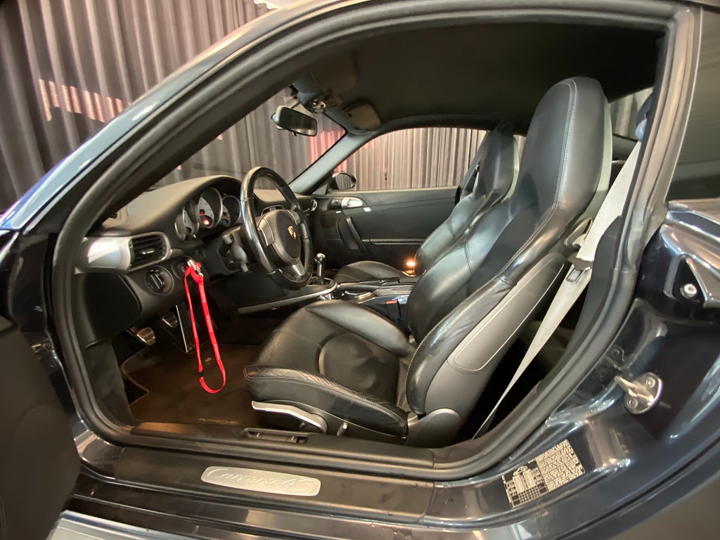 Car Image car-178239-447708119e3b704aa33e440f72398526