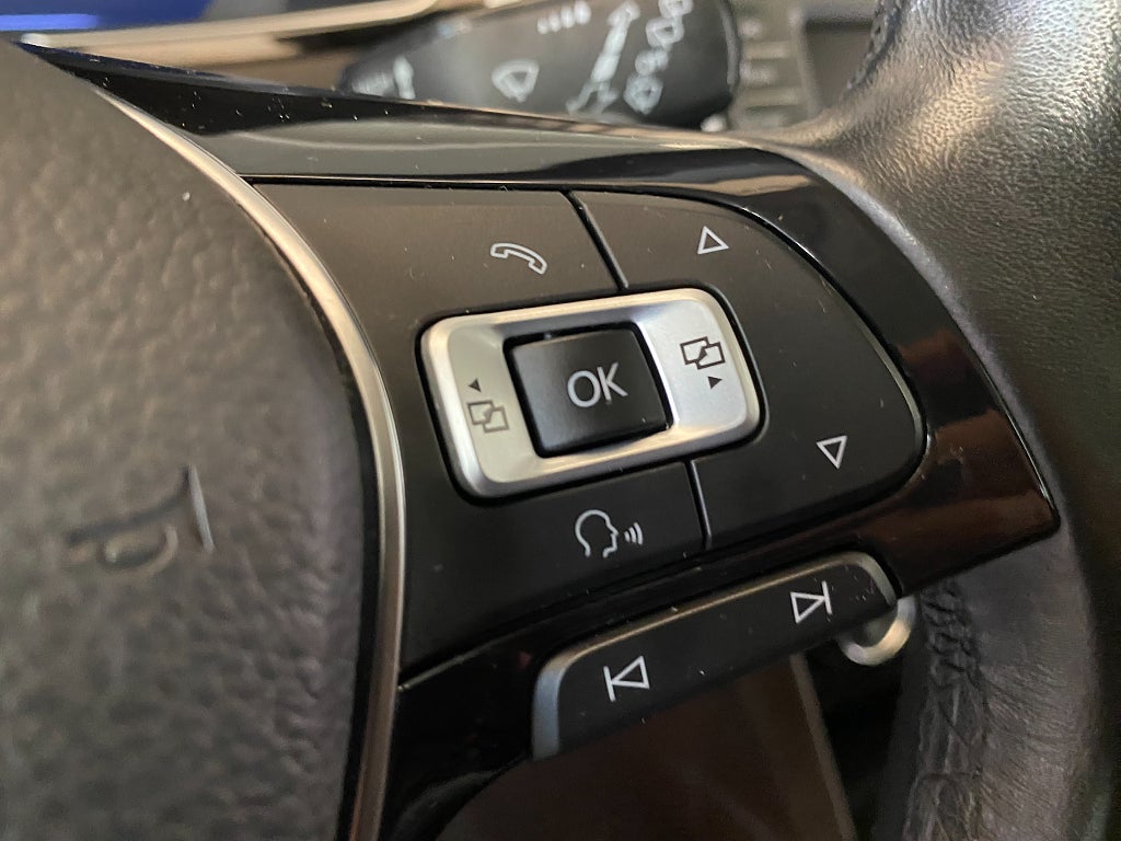 Car Image car-178369-b03c3fe11d69c1292f17b0f1aea0d925