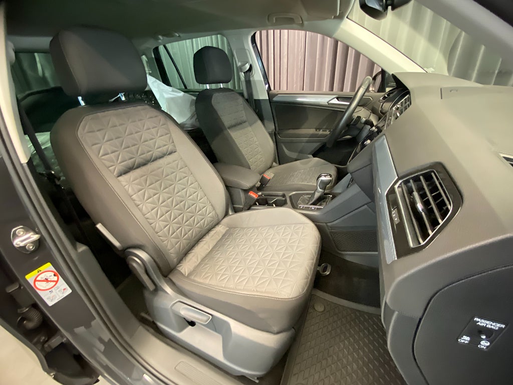 Car Image car-179358-2d53a4c9a1f764ea0e64ab731928ca5b