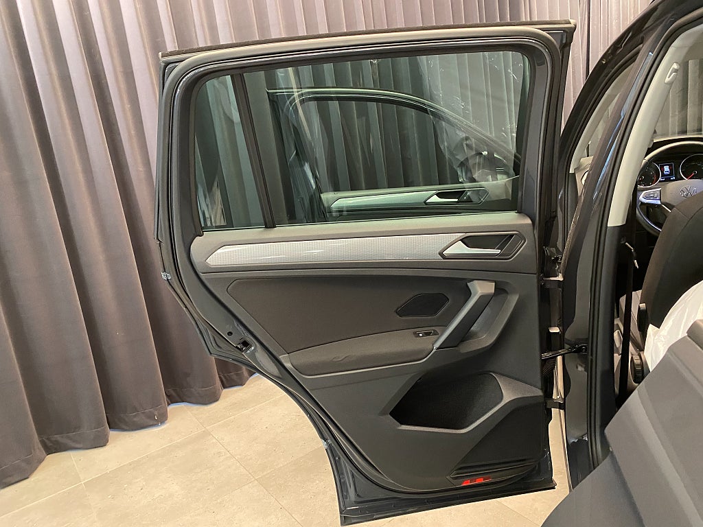 Car Image car-179358-2fb6b41912f705073704ed01ef9d7d96