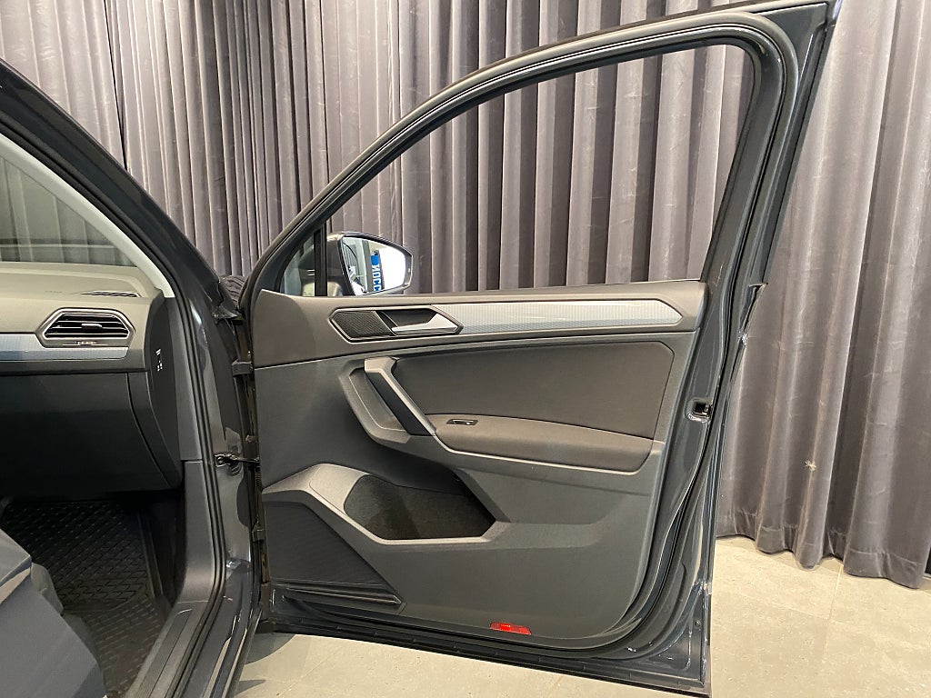 Car Image car-179358-c4fb24b9faedaa1c417b570ef84f0c32