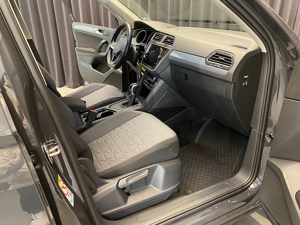 Car Image car-179358-f10ec65e512d46ca579a9917f7f01f6c