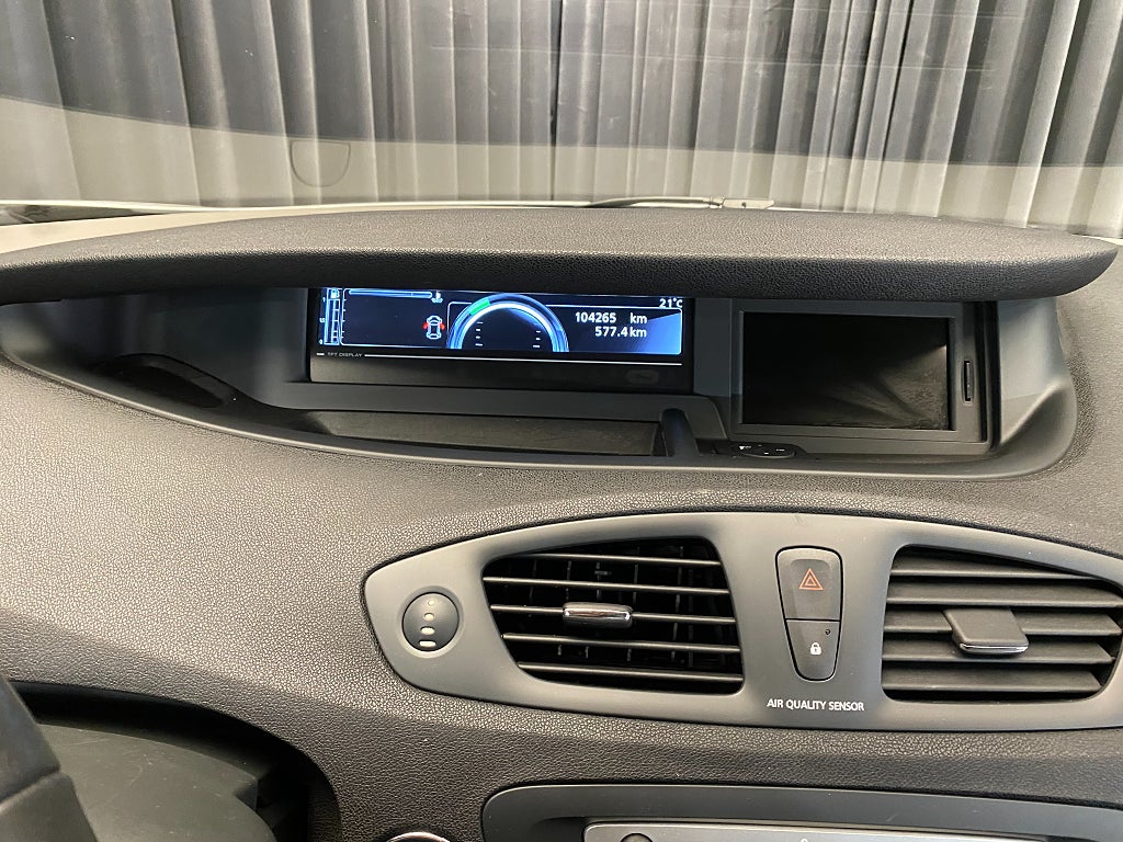 Car Image car-179367-37f203362ea4734a8d42215b386dadec