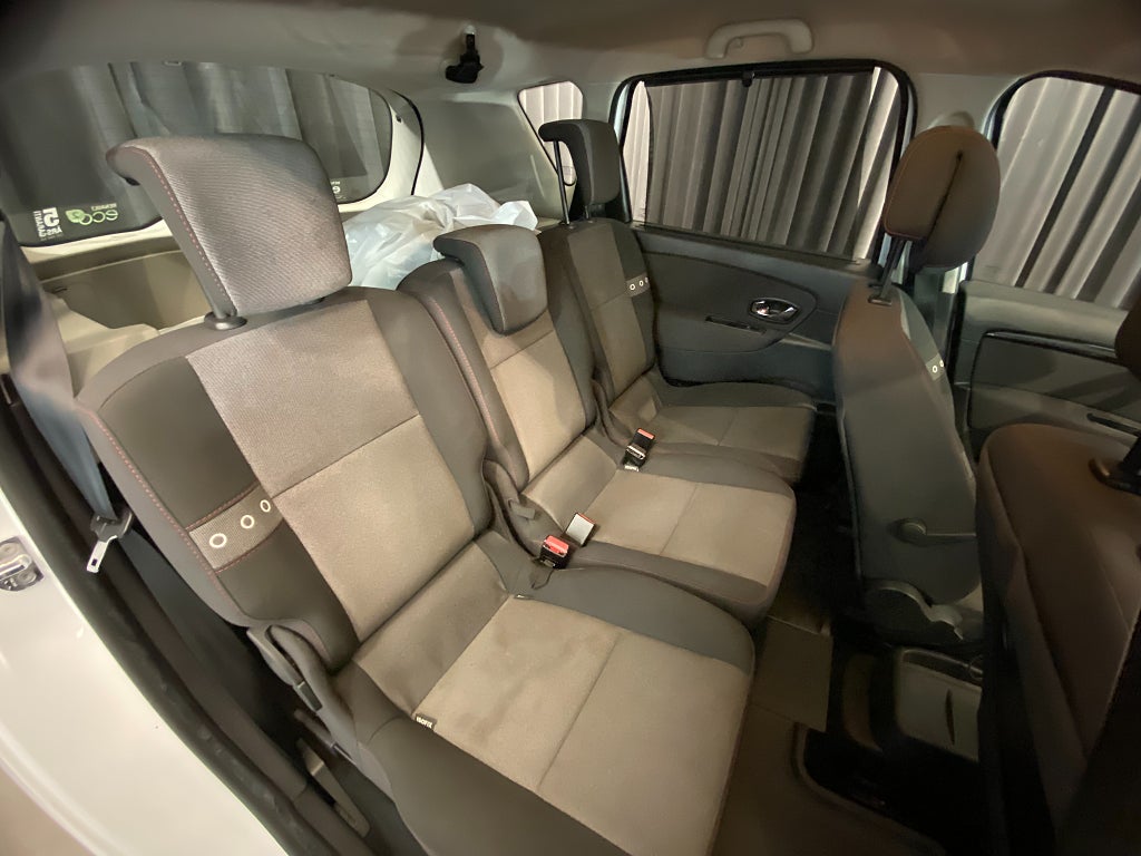 Car Image car-179367-9963923838f3ce1d9ec9e75d34eec691