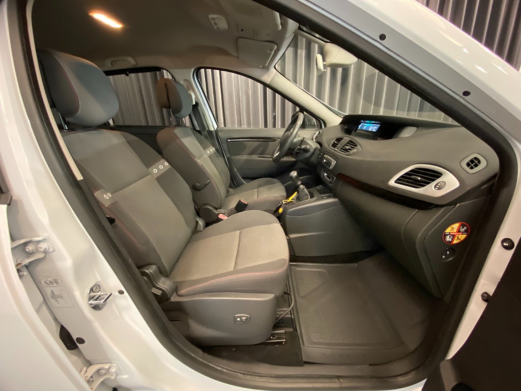 Car Image car-179367-dba76696515281ca39c9119141d3a294