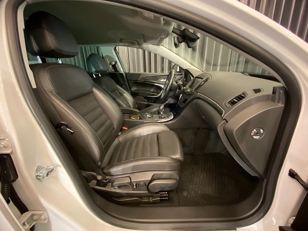 Car Image car-179887-1f0cac10fb1dbbb1b470afb051de4cde
