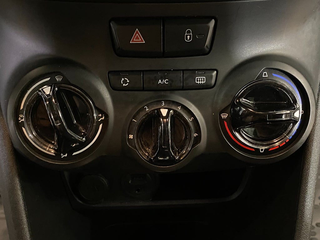 Car Image car-179891-13ffc0a0726757d5ef83a2d92ae84261