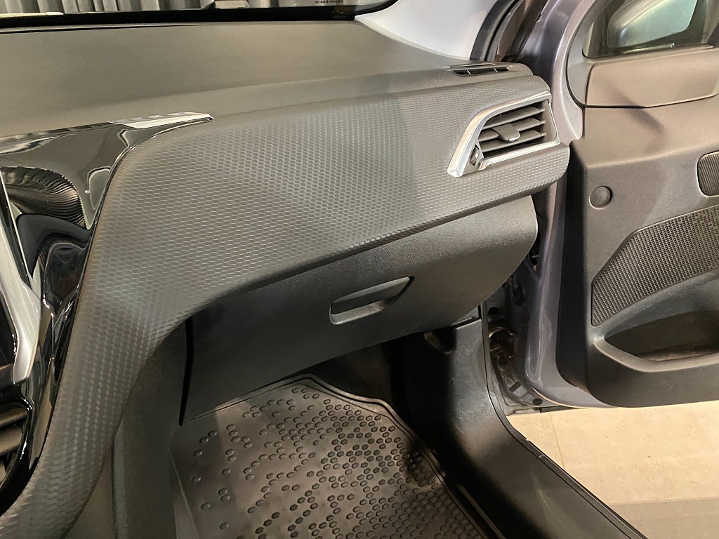 Car Image car-179891-3252fac6bea1a269ec3b005dfaeaa51c