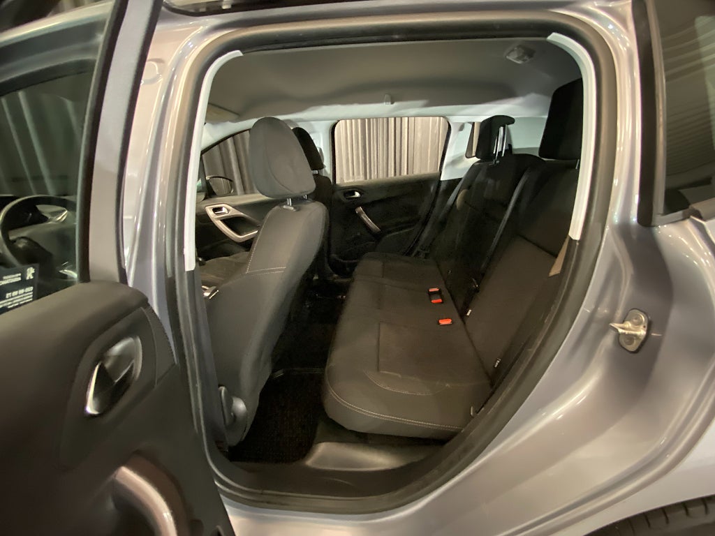 Car Image car-179891-3fa1b5b80b782991b455157f08f3d664
