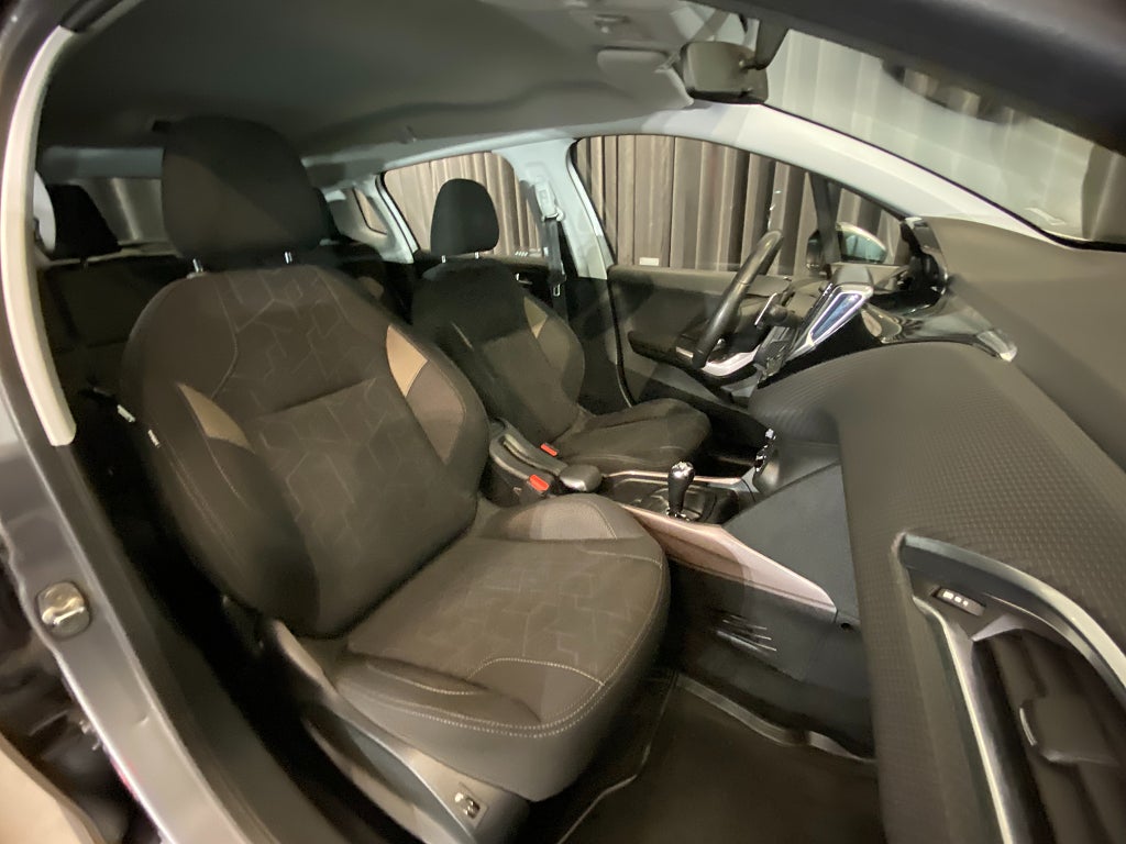 Car Image car-179891-823ad9dc537a150aa3db5c11da1d6011