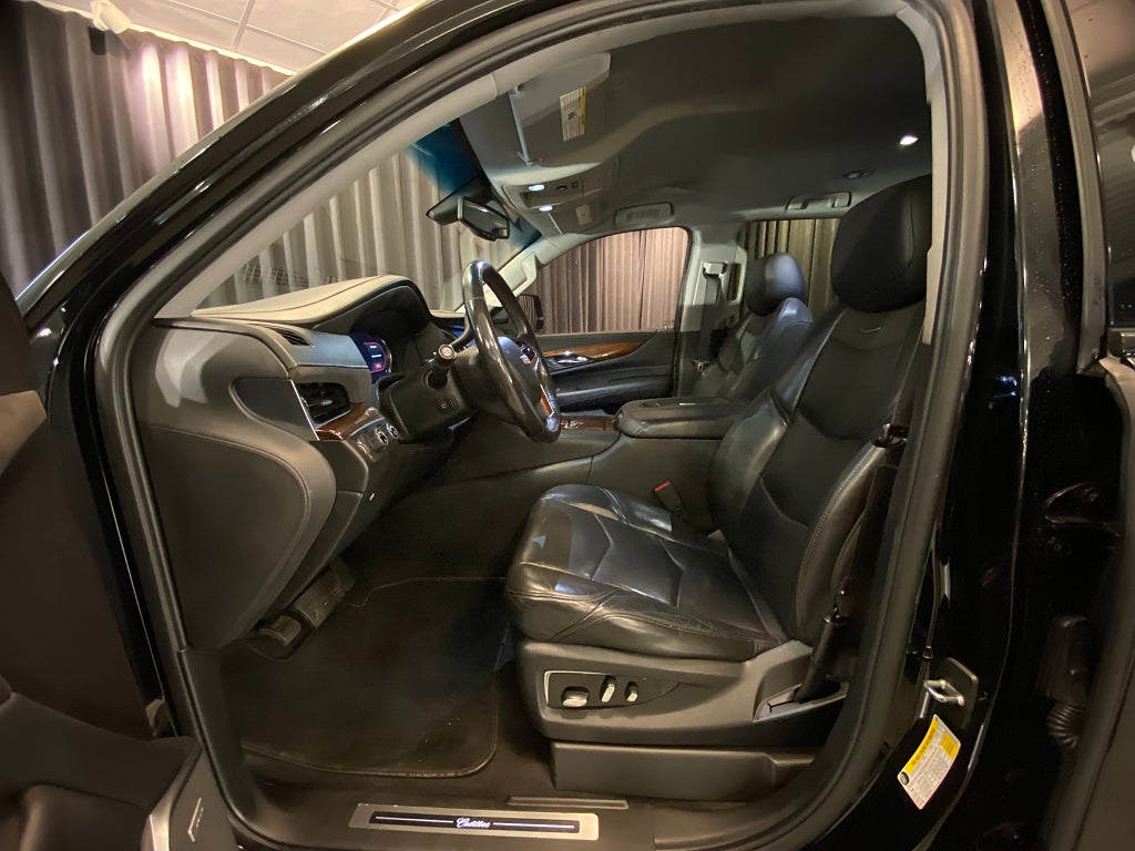 Car Image car-179893-aa68679879b57ab2c24b65edff248263
