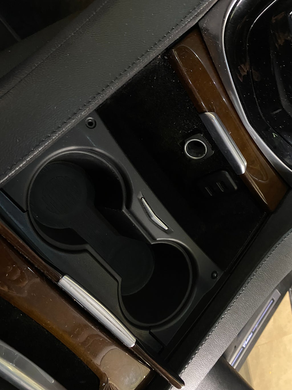 Car Image car-179893-b955a7f75be24a7bd669afa2c21c2212