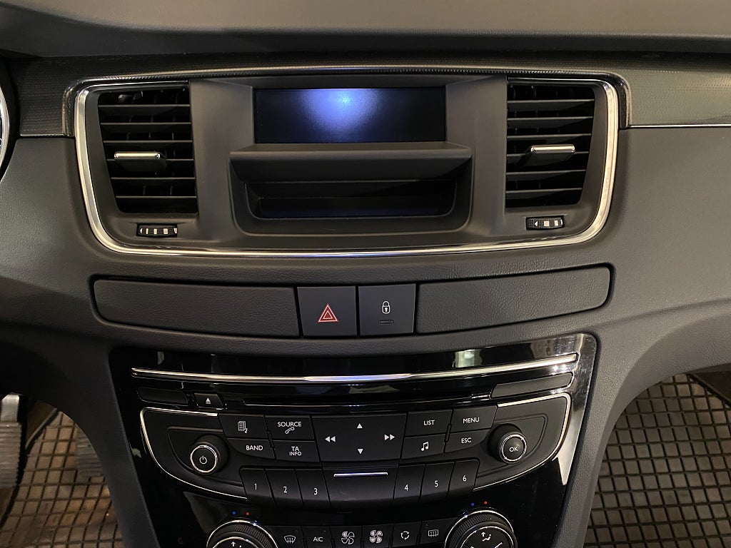 Car Image car-180384-64fbb7f0c035dbd7d706e9477038e18c