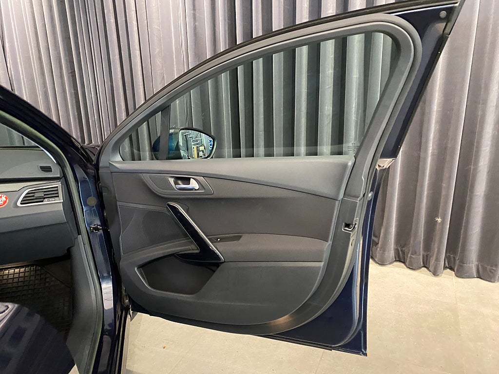 Car Image car-180384-87a088fb569feef86c0521304a9b9956