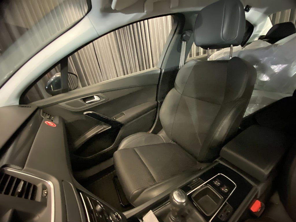 Car Image car-180384-aa5f6f66f69a1bde385f36613bfd2940