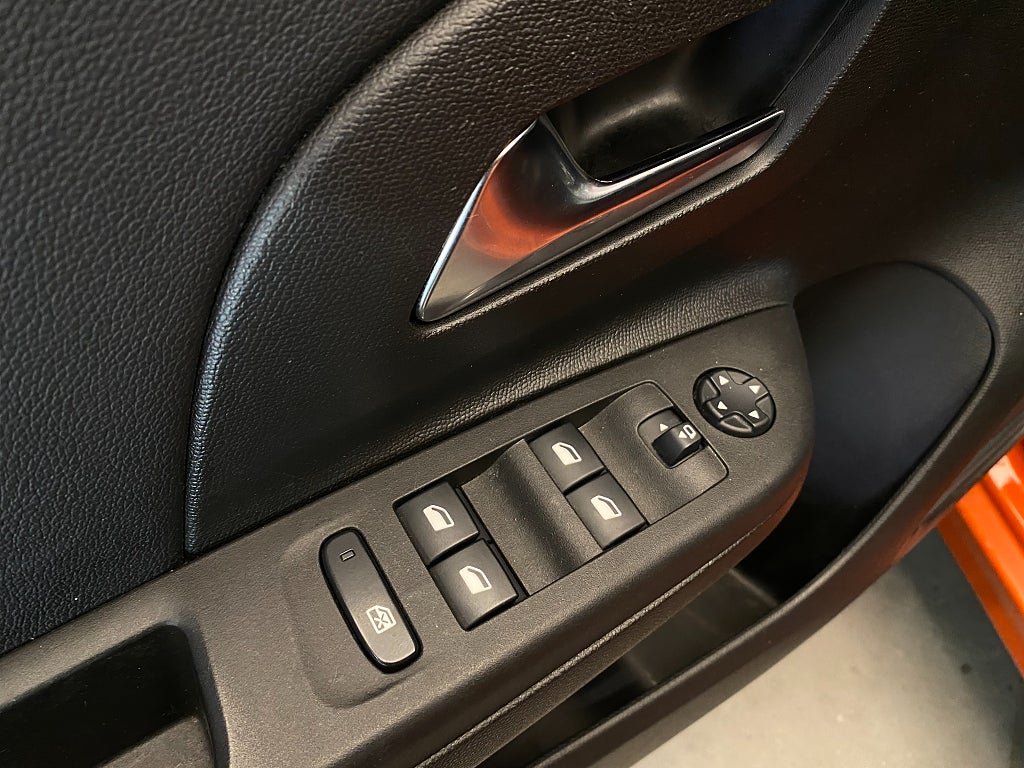 Car Image car-180434-8a22a7865cd555bdff2f3c620d72ebff